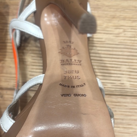 Bally Women's Vibrant Orange and White Heels - Picture 9 of 9